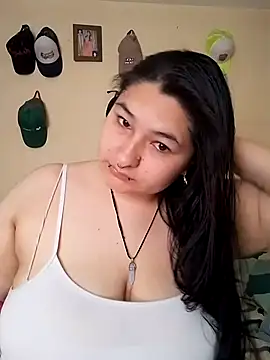 LauraHorny69 online show from 06-26-26, 02:43