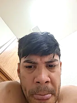 Snapshot of allenyalana chatting on 03-05-26, 09:49 allenyalana online show from 03-05-26, 09:49