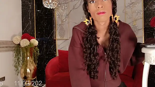 Snapshot of Swan_Duchess chatting on 02-11-26, 01:05 Swan Duchess online show from 02-11-26, 01:05