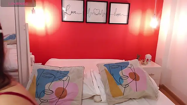 MaddyOwens 5 online show from 04-17-26, 12:41