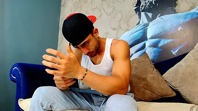 Vans Ross online show from 04-21-26, 01:50