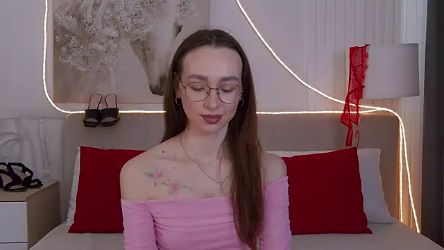 Emily Simon online show from 04-13-26, 04:51