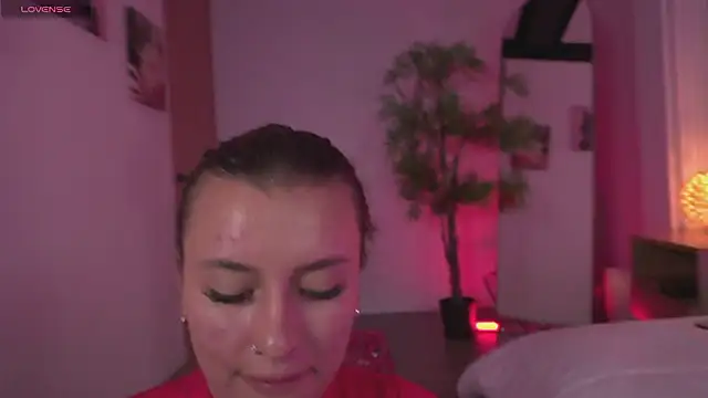 Snapshot of Dailyn__1 chatting on 02-19-26, 08:05 Dailyn 1 online show from 02-19-26, 08:05