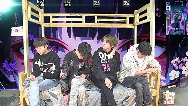 xiaohuangren01 online show from 03-28-26, 01:27