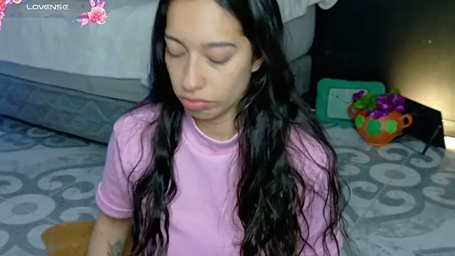 Noaah25  online show from 04-19-26, 03:28