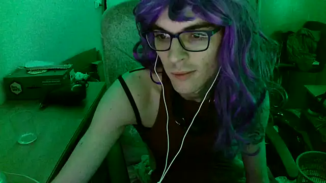 Snapshot of DairaSissy chatting on 06-22-26, 12:13 DairaSissy online show from 06-22-26, 12:13