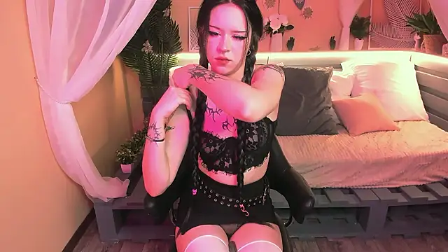 Snapshot of ArielBlis chatting on 02-10-26, 05:00 ArielBlis online show from 02-10-26, 05:00