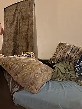 LadySn0w26 online show from 04-20-26, 06:16