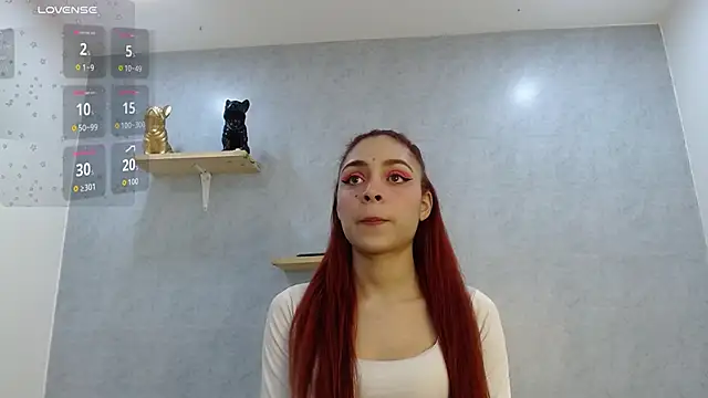 Snapshot of shopie_moon_ chatting on 01-15-26, 03:27 shopie moon online show from 01-15-26, 03:27