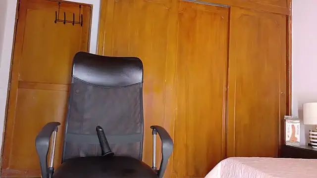 samirths boy  online show from 05-29-26, 07:01