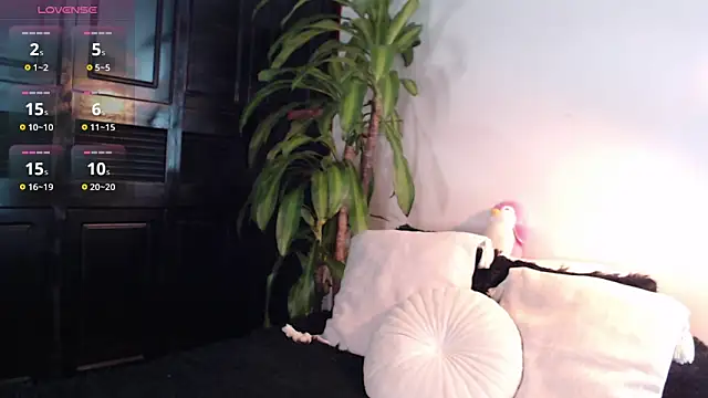 Mia Volkova  online show from 04-20-26, 01:47