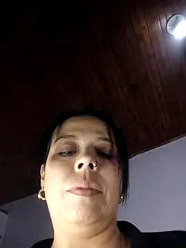 Snapshot of RossyAlvarez chatting on 06-27-26, 02:38 RossyAlvarez online show from 06-27-26, 02:38