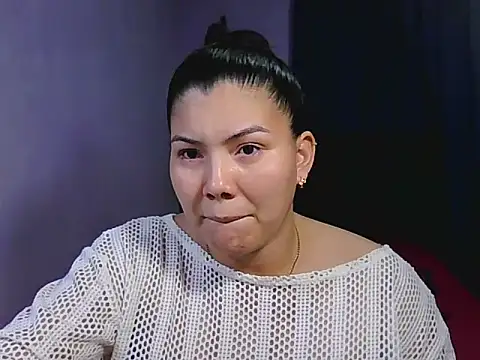 Snapshot of Violetta-Helena chatting on 03-17-26, 04:28 Violetta-Helena online show from 03-17-26, 04:28