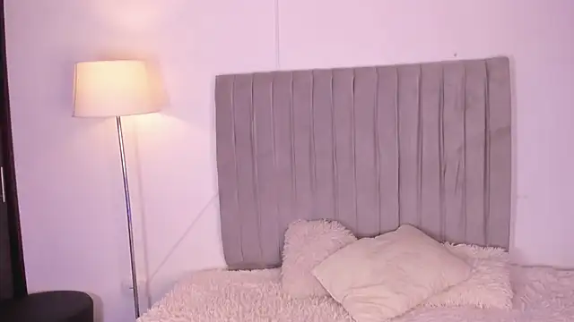 im charles online show from 02-12-26, 08:37