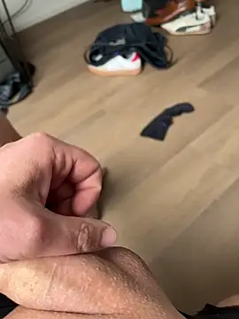 longdong00789 online show from 04-10-26, 11:04