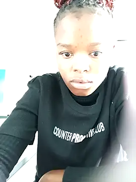 Snapshot of Cryberry20 chatting on 02-24-26, 10:35 Cryberry20 online show from 02-24-26, 10:35