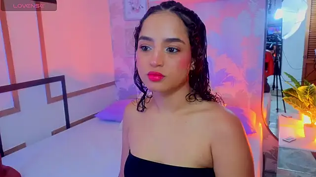 Emma Thompssonn online show from 04-20-26, 11:57