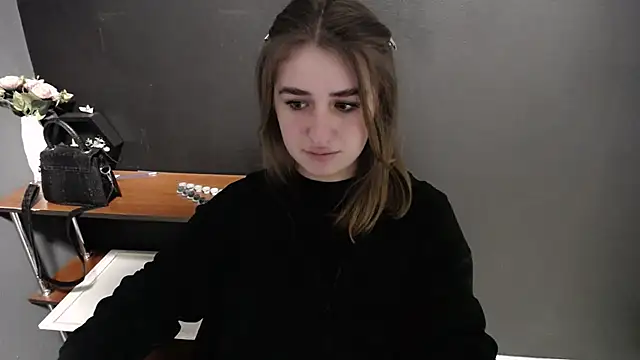 Sunny siren online show from 04-20-26, 12:41