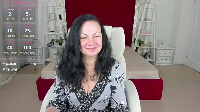 Snapshot of IrissMoon chatting on 05-29-26, 05:49 IrissMoon online show from 05-29-26, 05:49
