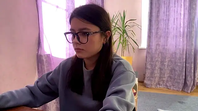 Snapshot of SaintMari chatting on 05-01-26, 02:43 SaintMari online show from 05-01-26, 02:43
