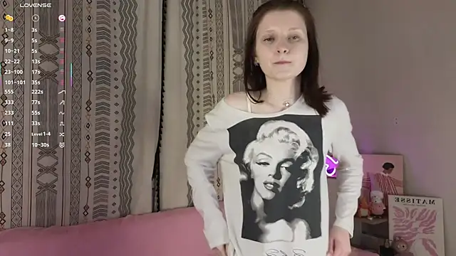 CarmaOlen online show from 04-07-26, 07:14