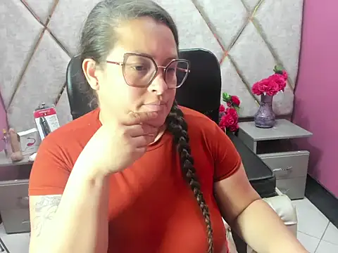 Sarah Boobs  online show from 04-09-26, 06:19