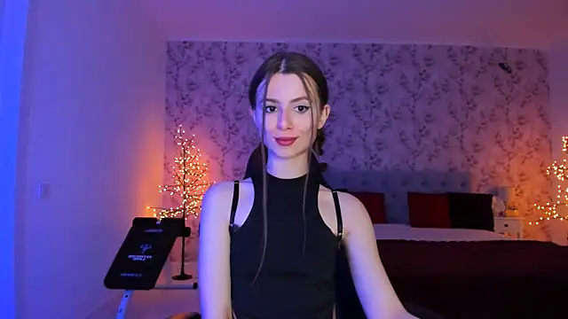 Hot Molly5 online show from 04-18-26, 08:09