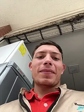 santiObrero online show from 06-24-26, 05:12