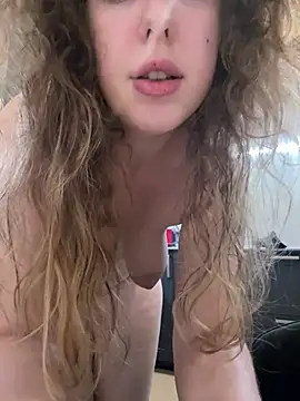 LilianBliss online show from 07-18-26, 07:17