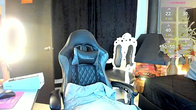 Vicky sst online show from 02-22-26, 04:13