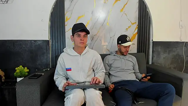 Angel Villareal online show from 02-27-26, 05:07