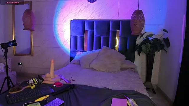 Snapshot of sophia_willliamss chatting on 02-27-26, 12:38 sophia willliamss online show from 02-27-26, 12:38