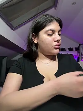 Snapshot of MinaKhalina chatting on 02-10-26, 08:02 MinaKhalina online show from 02-10-26, 08:02