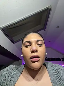 Snapshot of MinaKhalina chatting on 02-13-26, 05:42 MinaKhalina online show from 02-13-26, 05:42