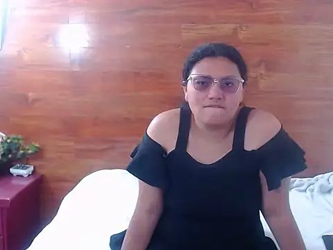 Rapunselxxx online show from 01-17-26, 04:33