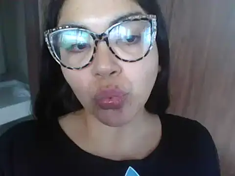 Snapshot of ladystichita chatting on 06-21-26, 04:20 ladystichita online show from 06-21-26, 04:20