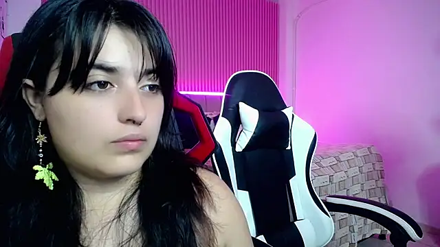 Snapshot of sonic_jess07 chatting on 07-18-26, 08:34 sonic jess07 online show from 07-18-26, 08:34