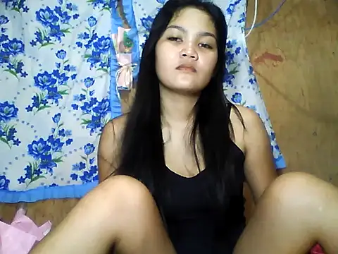 PinaySkinnyJust18 online show from 05-31-26, 10:00