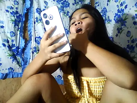 PinaySkinnyJust18 online show from 07-04-26, 10:10