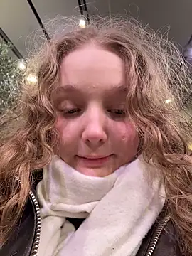 outside rosy online show from 03-12-26, 03:07