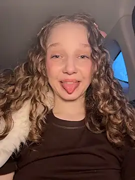 outside rosy online show from 03-17-26, 04:10