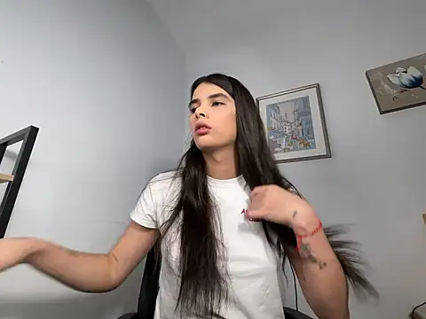 Snapshot of Lily_WellGifted chatting on 02-09-26, 09:57 Lily WellGifted online show from 02-09-26, 09:57