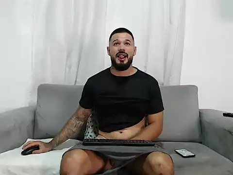 Snapshot of Handsomen69 chatting on 03-14-26, 02:17 Handsomen69 online show from 03-14-26, 02:17