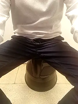 Snapshot of testmailx75 chatting on 02-17-26, 01:29 testmailx75 online show from 02-17-26, 01:29