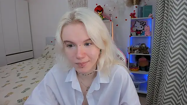 Mia WaterFall online show from 02-18-26, 03:46