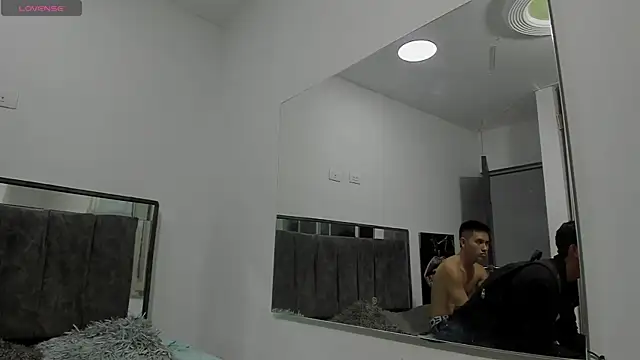 CamiloAndYury online show from 01-17-26, 07:28