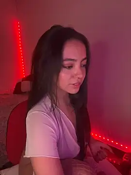 Snapshot of laraa_rous chatting on 03-01-26, 12:01 laraa rous online show from 03-01-26, 12:01