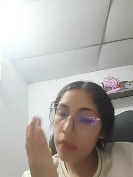 Snapshot of cristal_adams11 chatting on 07-08-26, 03:55 cristal adams11 online show from 07-08-26, 03:55