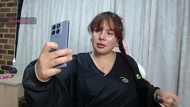 Snapshot of HannaRose- chatting on 03-03-26, 02:50 HannaRose- online show from 03-03-26, 02:50