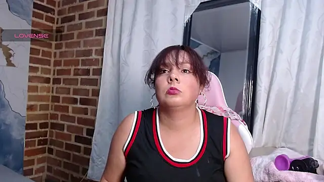 Snapshot of HannaRose- chatting on 03-13-26, 04:08 HannaRose- online show from 03-13-26, 04:08